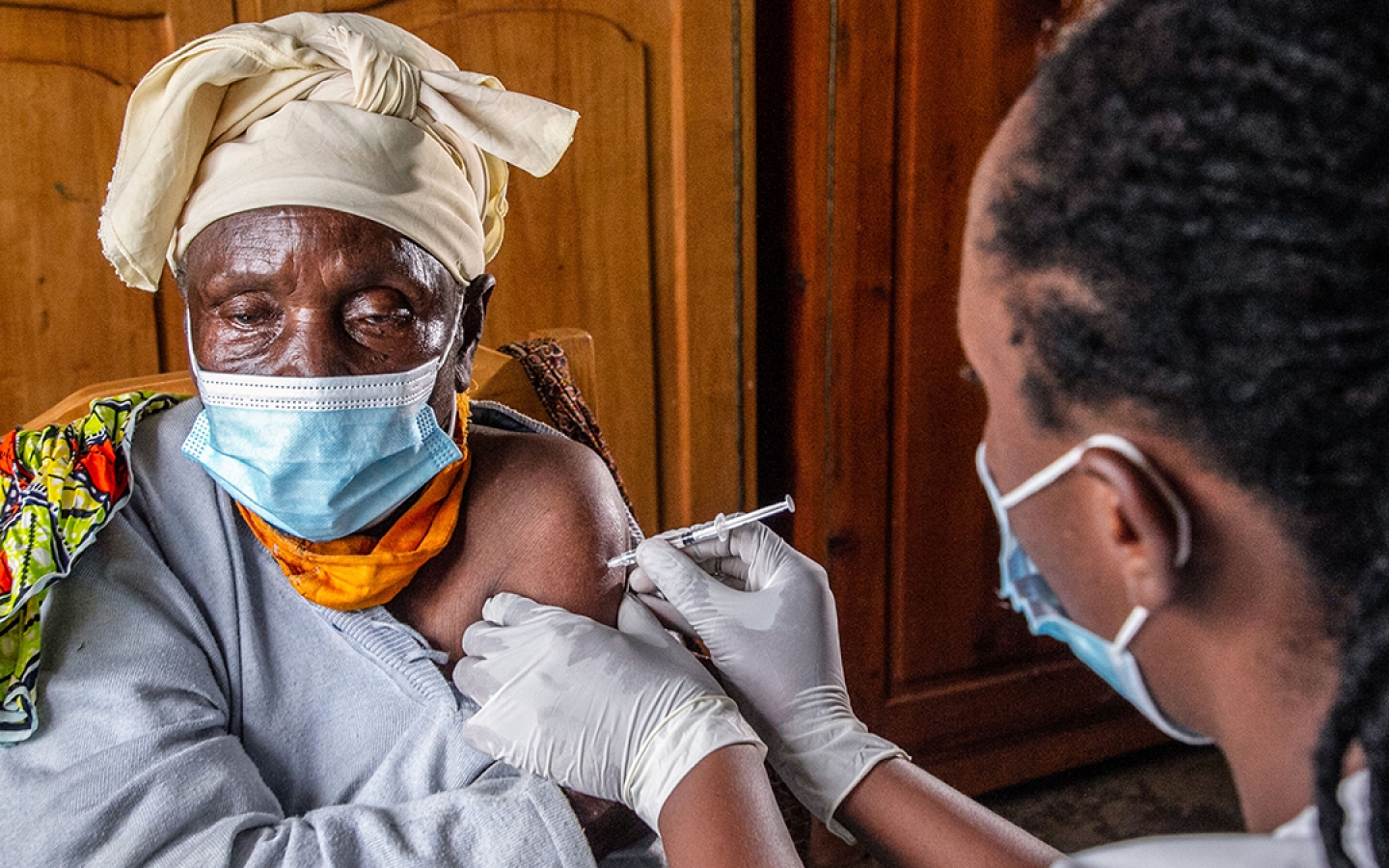 Rwanda hits global target of fully vaccinating 10% of population