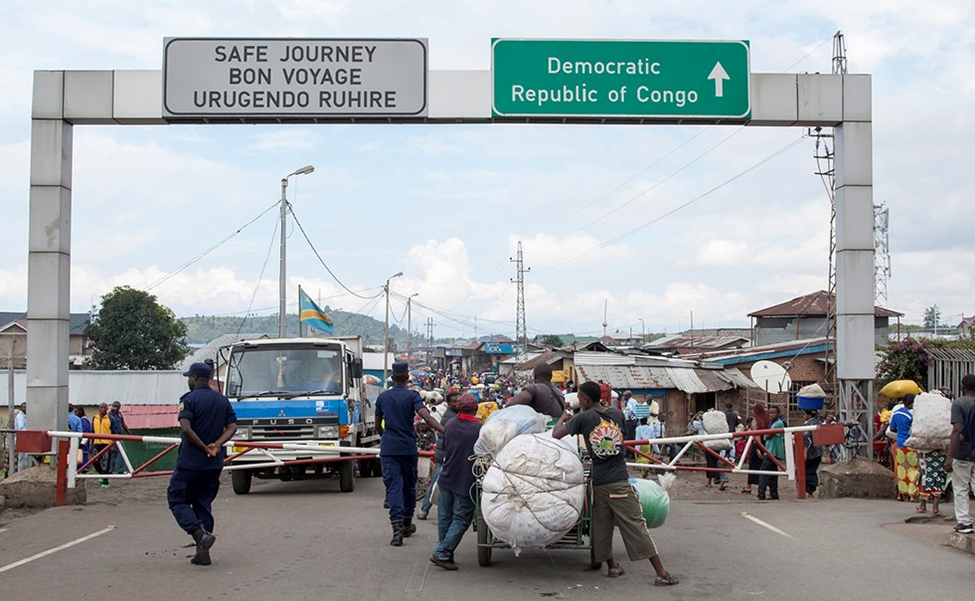 Rwandans ‘flee’ to DR Congo over COVID-19 vaccination rules