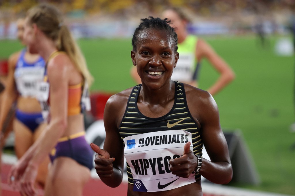 Faith Kipyegon wins 1500m, missing the World Record by only 0.3 secs!