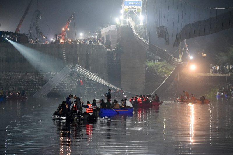 Bridge collapses in India, 132 reported dead