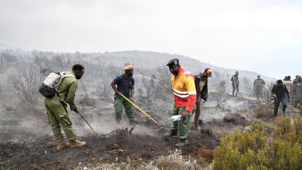 Tanzania yatuma wanajeshi kuzima moto mlima Kilimanjaro