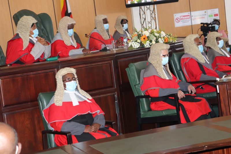 Zimbabwe asks for public view on judges’ wigs