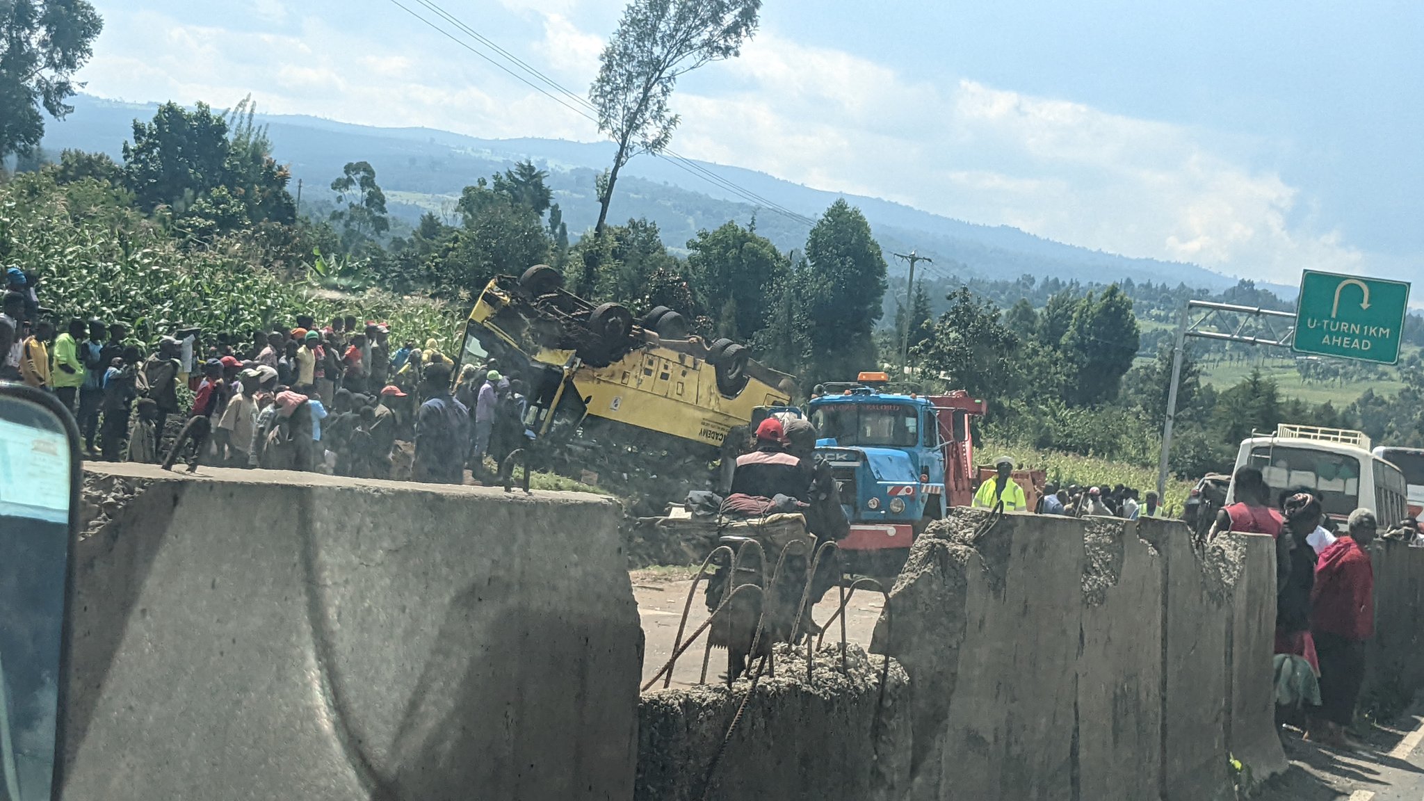 30 Injured After A School Bus Was Hit By A Tow Truck At Sachang’wan