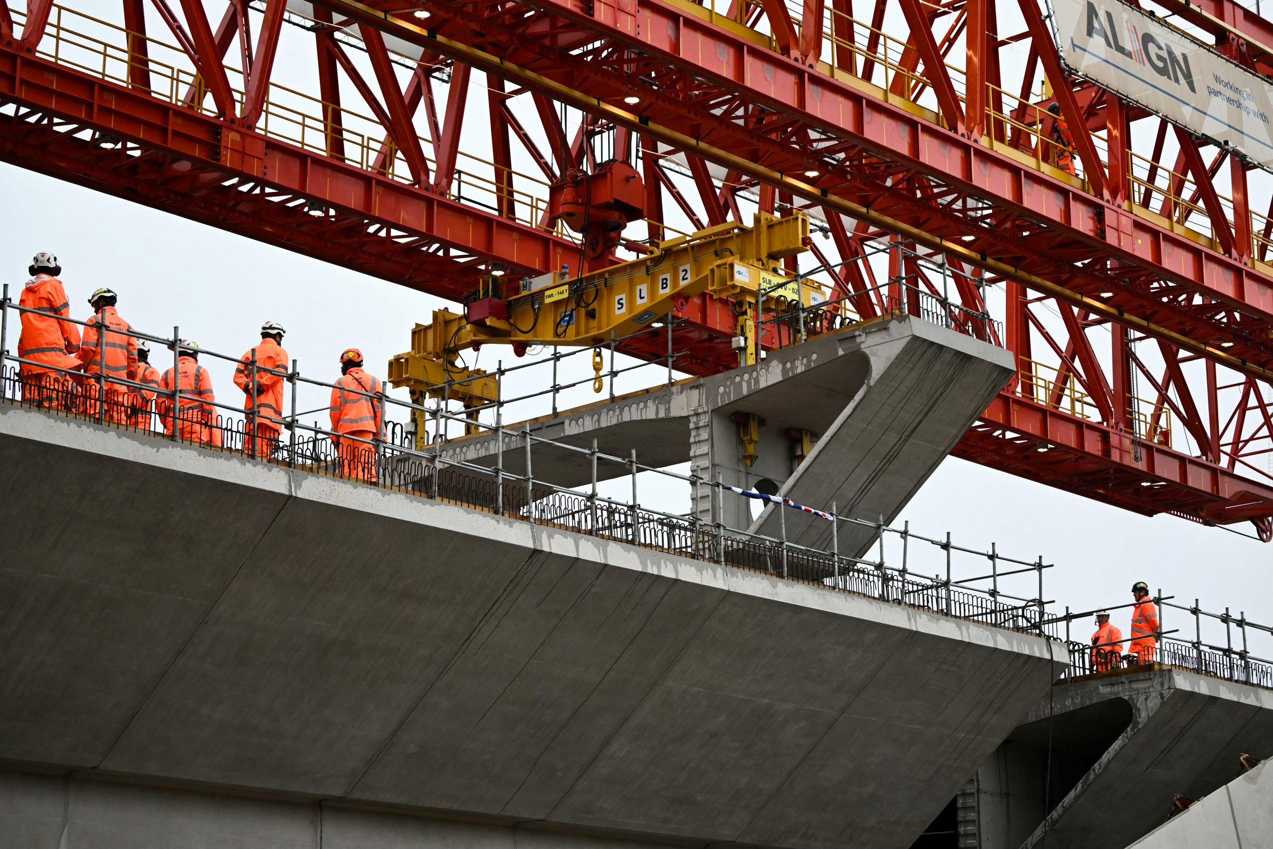 UK Meets Bridge Milestone on New High-Speed Rail Track