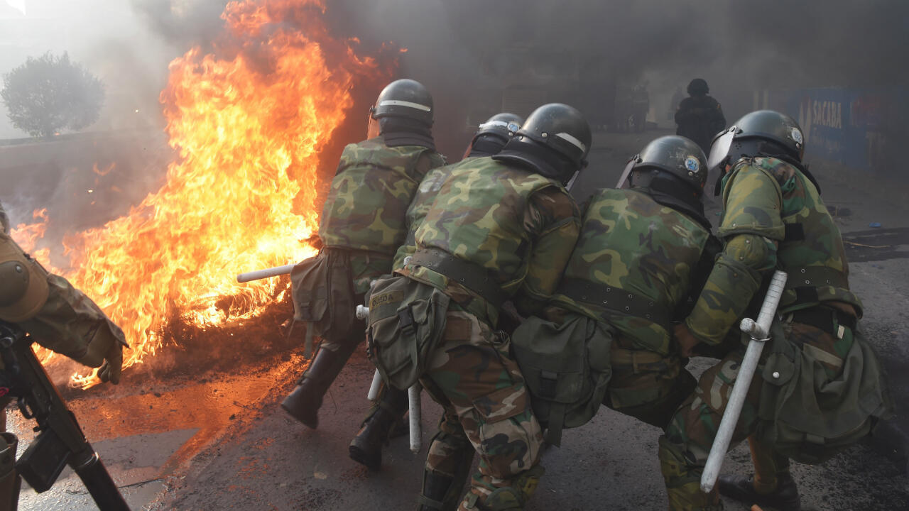 Pro-Morales Protesters Clash with Bolivia Police, Dozens Arrested