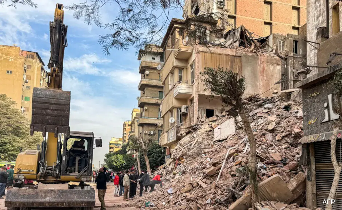 Cairo Building Collapse Kills 10