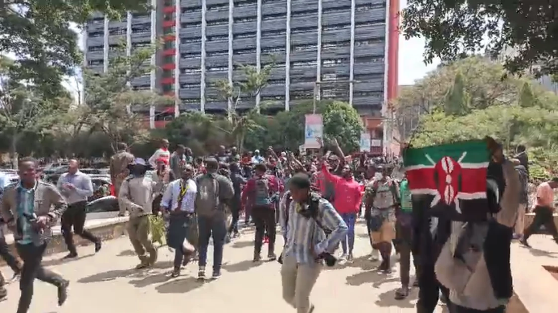 Ghasia zaibuka Nairobi: Kifo cha Mwalimu mikononi mwa Polisi chazua hasira mpya