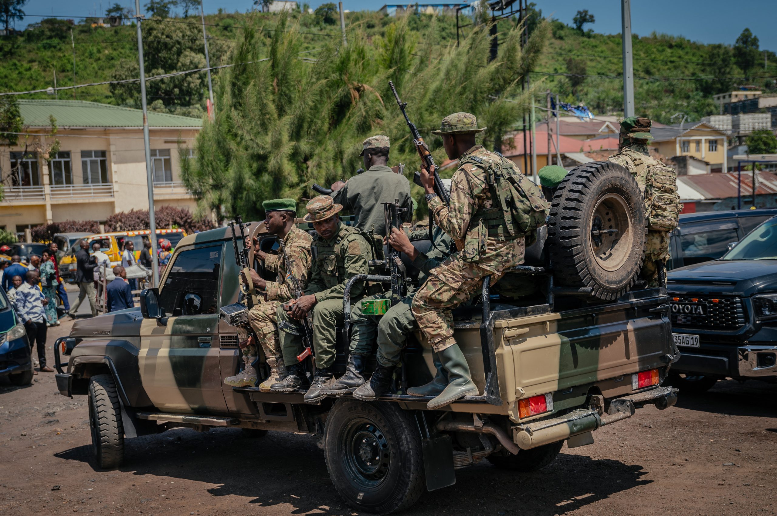 Violent clashes between DRC forces, M23 group near key city