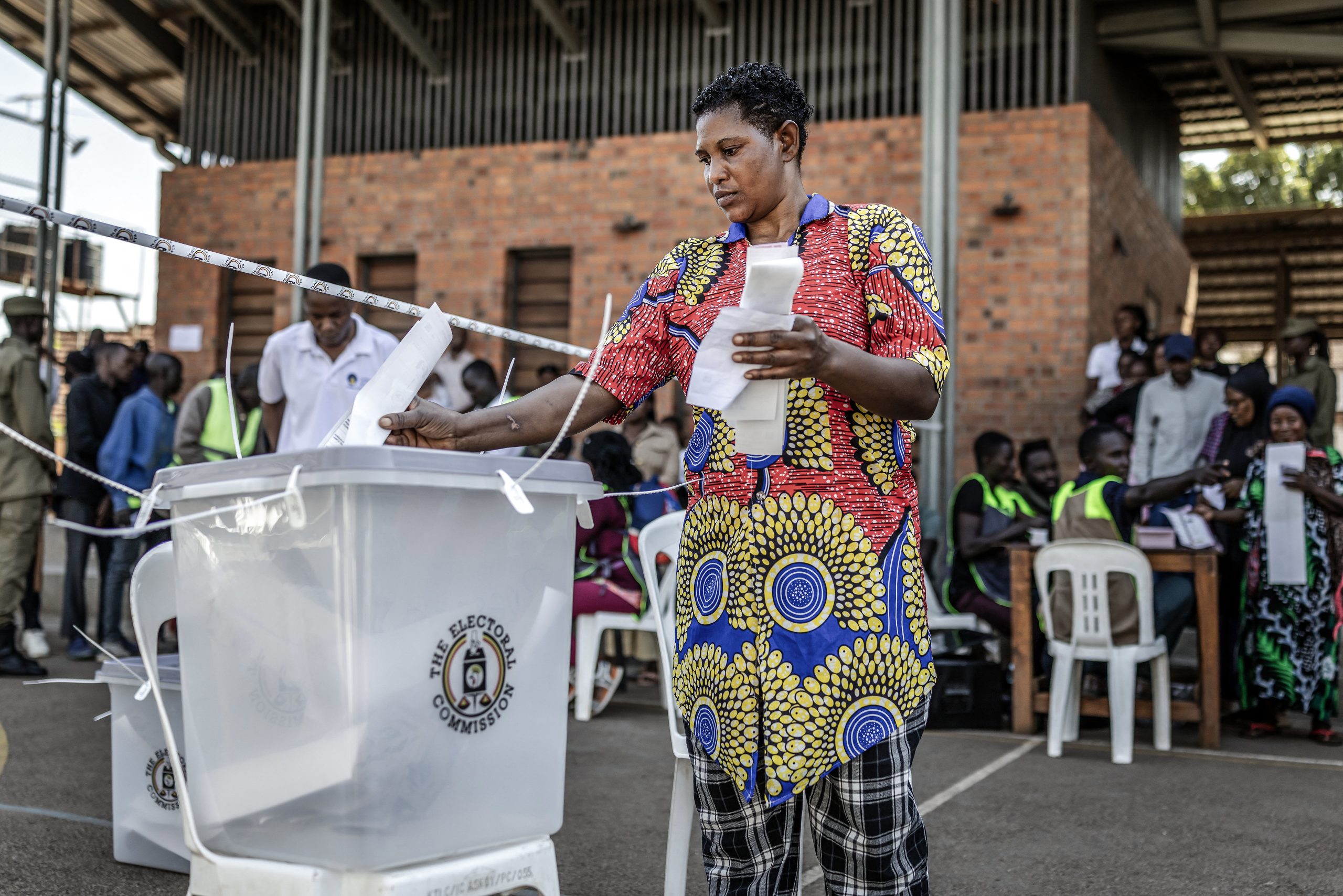 Uganda votes under internet blackout and polling delays
