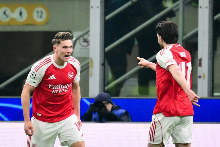 Arsenal set new record by winning seven successive UEFA champions league games