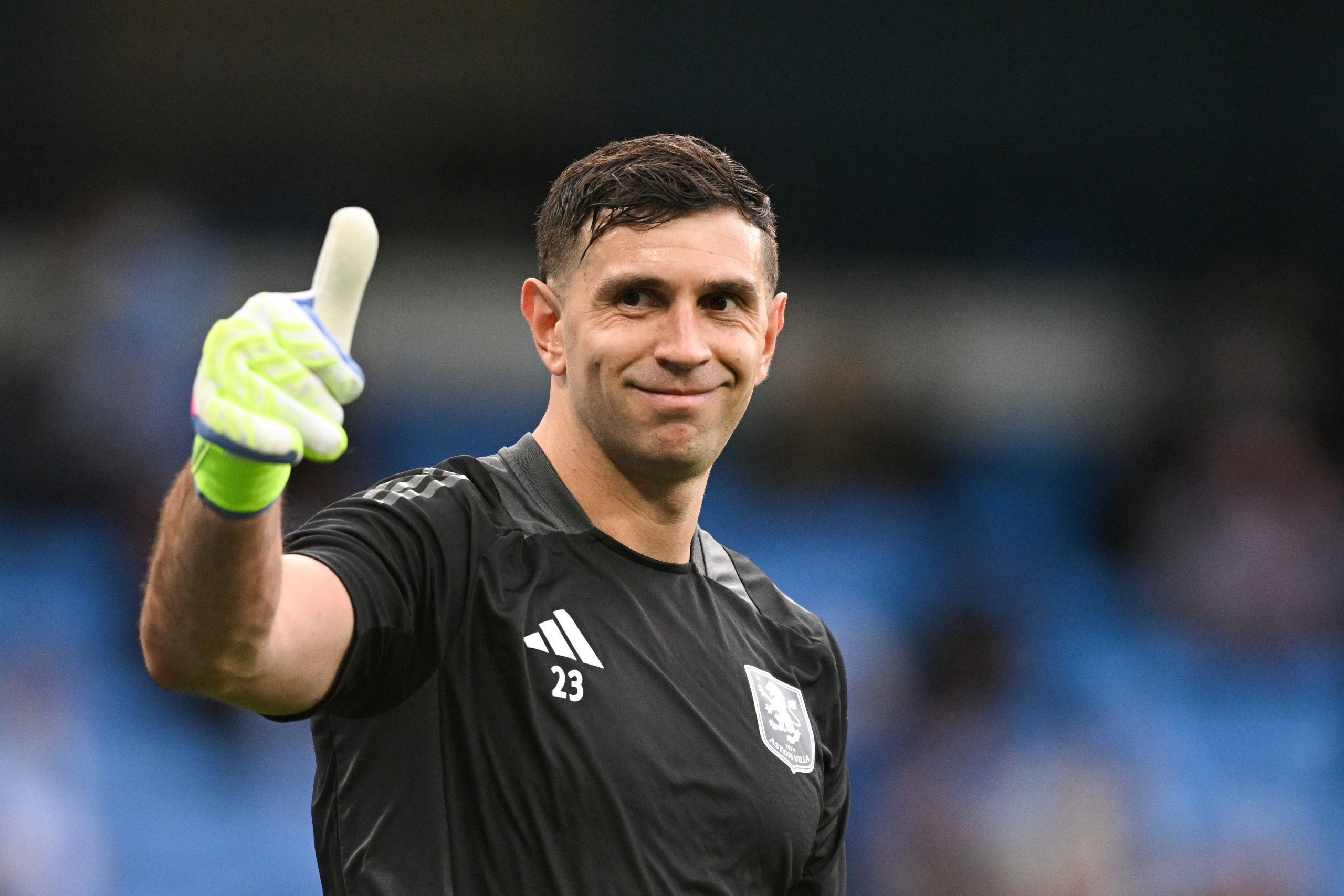 Chelsea sign Argentina goalkeeper Martinez from Villa