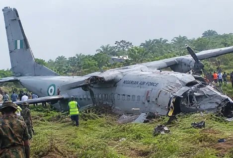 Military plane crash kills 32 in Nigeria